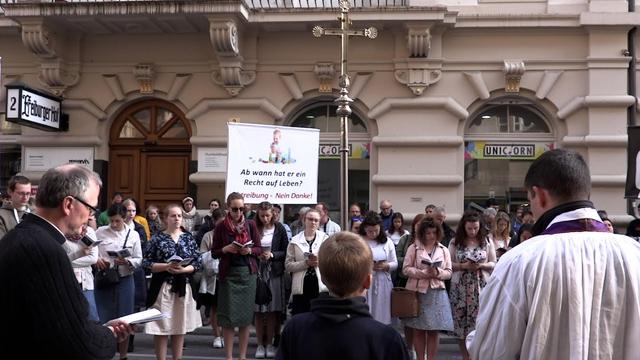 Zwischen Glaube und Politik - Die Priesterbruderschaft St. Pius X.