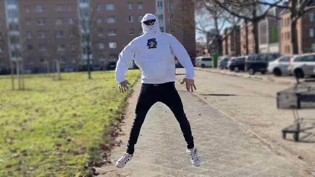 STROPPO - Huhu ( prod. by Yaromir Goldshteyn )