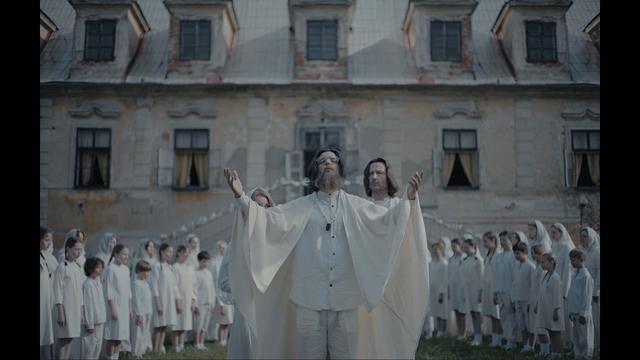 Apashe - Catch Me (Official Video)