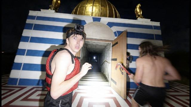 Sneaking into Epstein's Temple