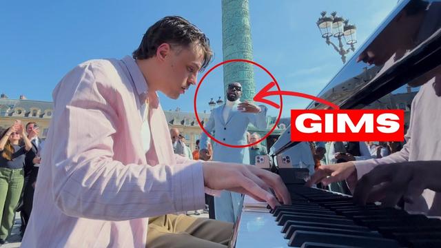 @GIMS shocks everyone in the STREET of Paris