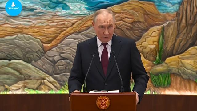 Wladimir Putin: Ich habe das Gefühl dass einige Politiker in EU nicht ganz bei Verstand sind