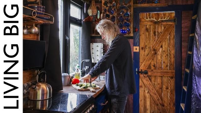 A Wizard’s Tiny Home in the Woods | A Lord Of The Rings Inspired Havenstead