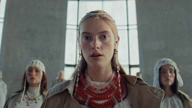 Apashe & Alina Pash - Kyiv