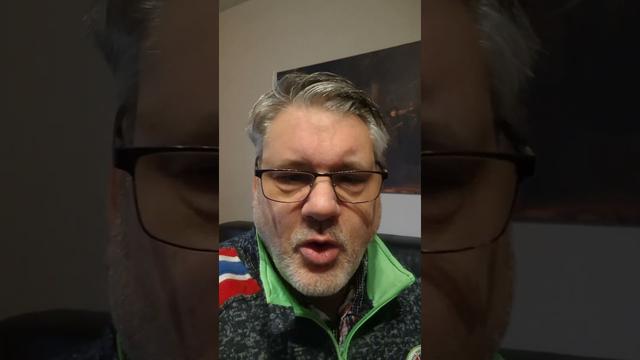 Alexander Eichwald, der Redner aus Gießen...war Satiriker der Titanic. Nu ist es raus.